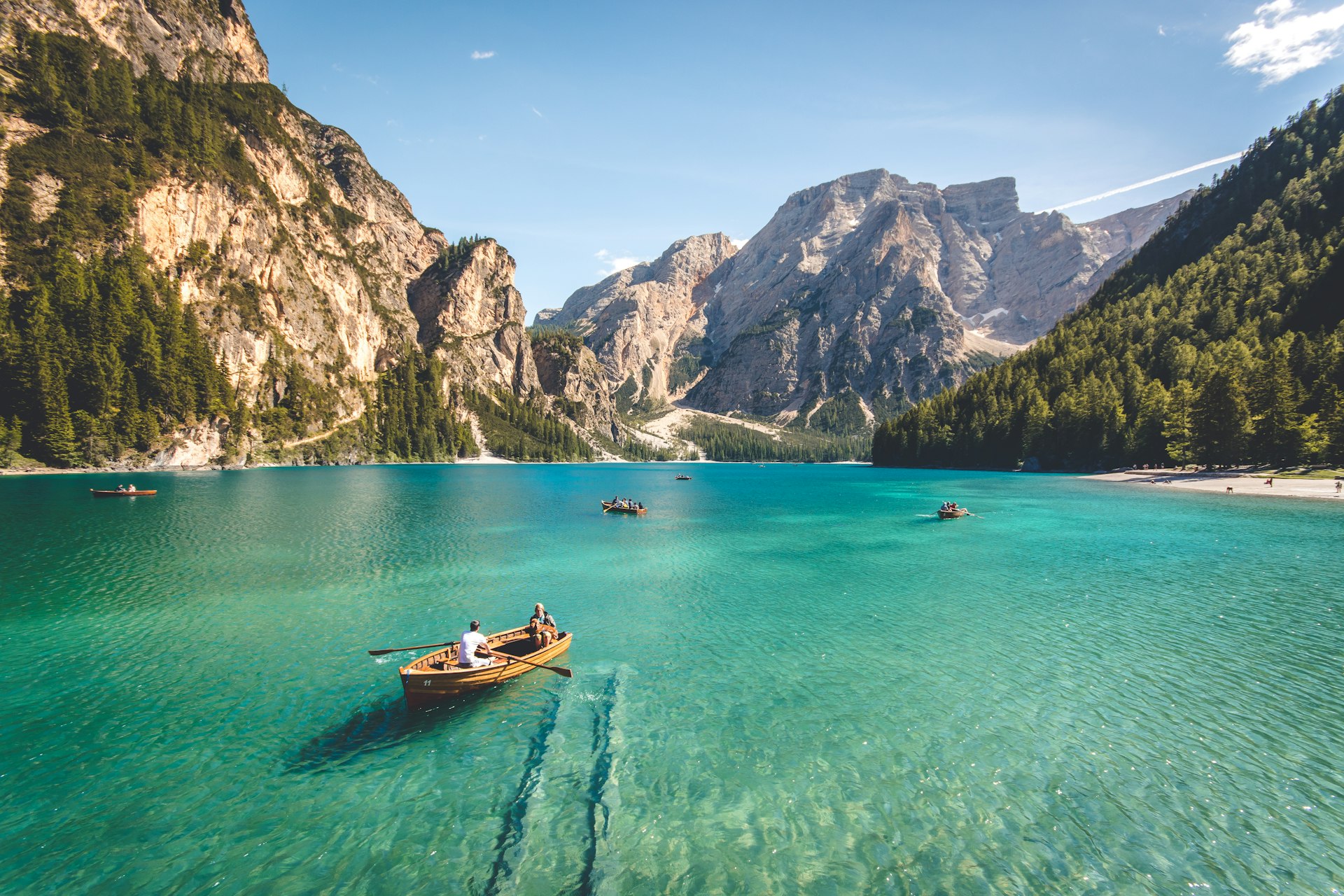 07-alpine-lake